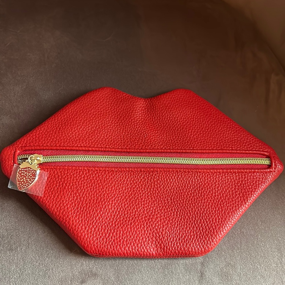 Sephora broken hearts heart bag